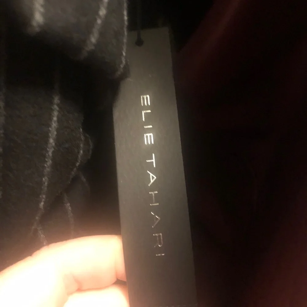 Elie Tahari leather skirt NWT - Picture 8 of 8